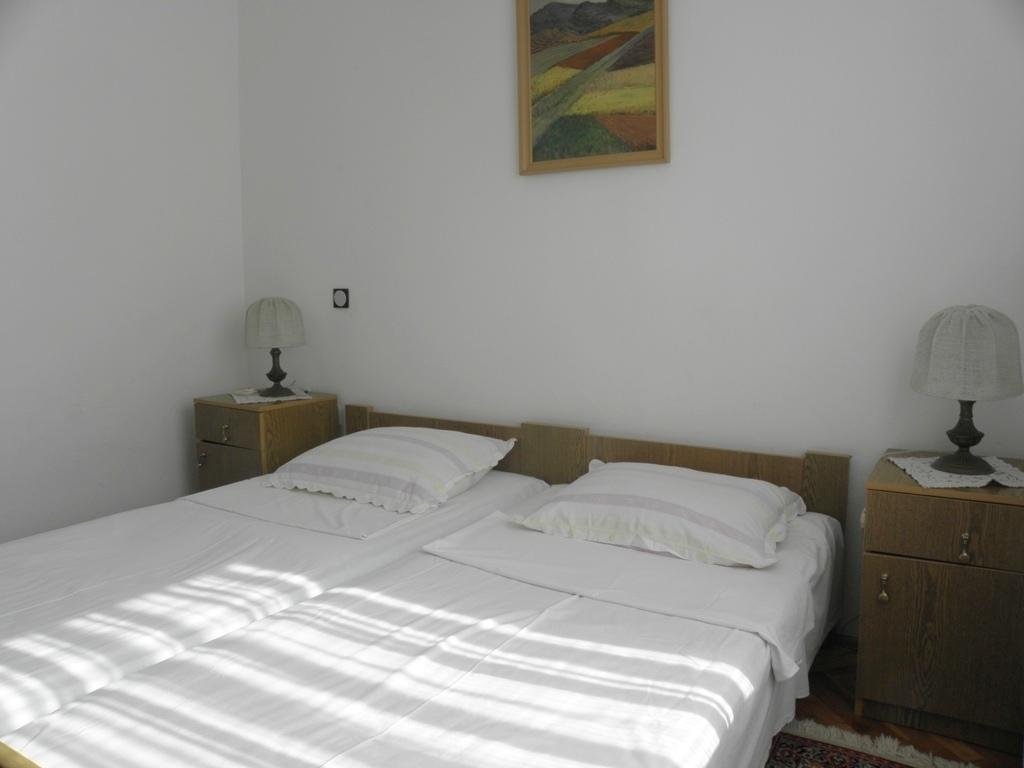 Holiday Home Vjeka Rab Town Ruang foto